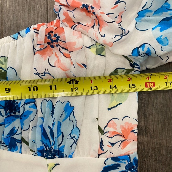 NWT Abercrombie Ruched Puff Sleeve Scoopneck Top - Picture 5 of 7